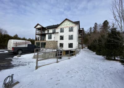 Bâtiment de 16 condos